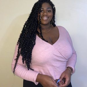 Meet your Posher, Danielle!